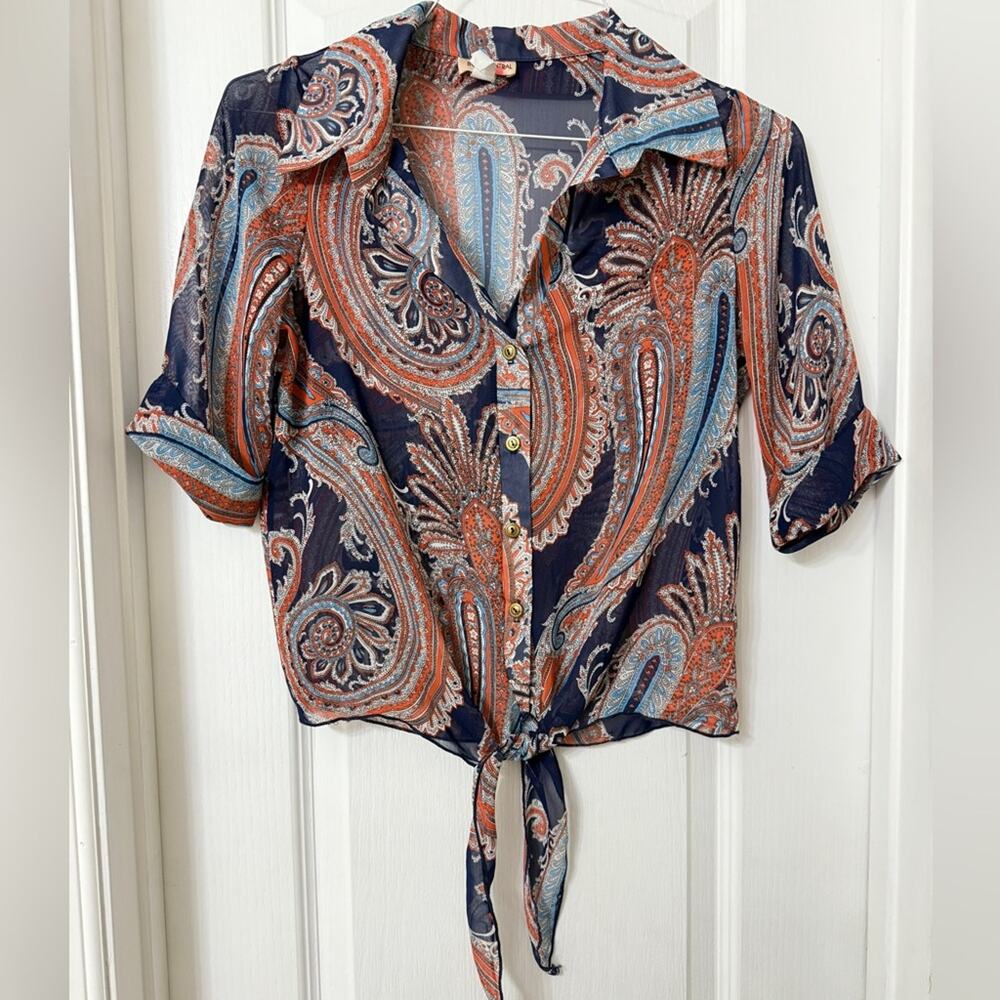 Body Central Womens Paisley and Floral Button Down Tie Front Blouse Size Medium